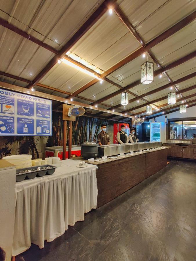 Hotel Ashwin Igatpuri, Pure Veg & Jain Food Екстер'єр фото