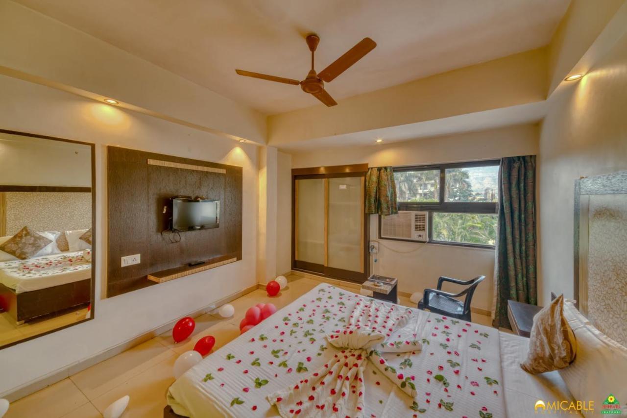 Hotel Ashwin Igatpuri, Pure Veg & Jain Food Екстер'єр фото