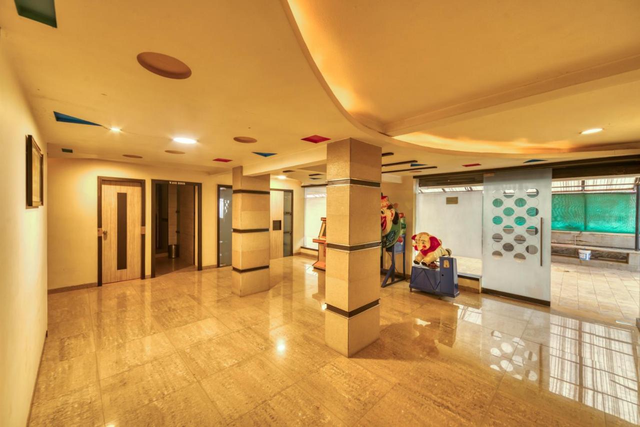 Hotel Ashwin Igatpuri, Pure Veg & Jain Food Екстер'єр фото