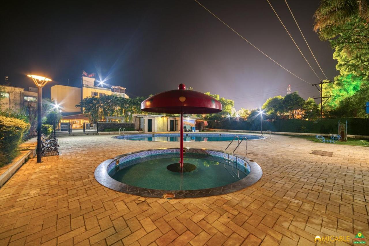 Hotel Ashwin Igatpuri, Pure Veg & Jain Food Екстер'єр фото