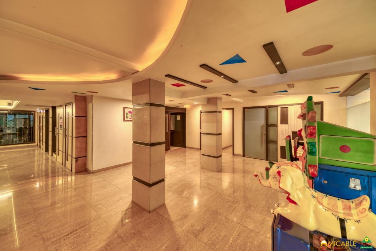 Hotel Ashwin Igatpuri, Pure Veg & Jain Food Екстер'єр фото