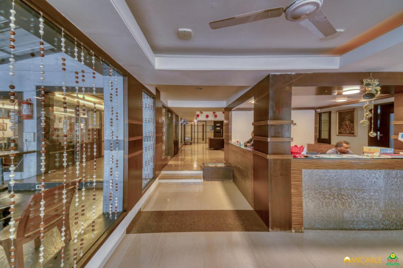 Hotel Ashwin Igatpuri, Pure Veg & Jain Food Екстер'єр фото