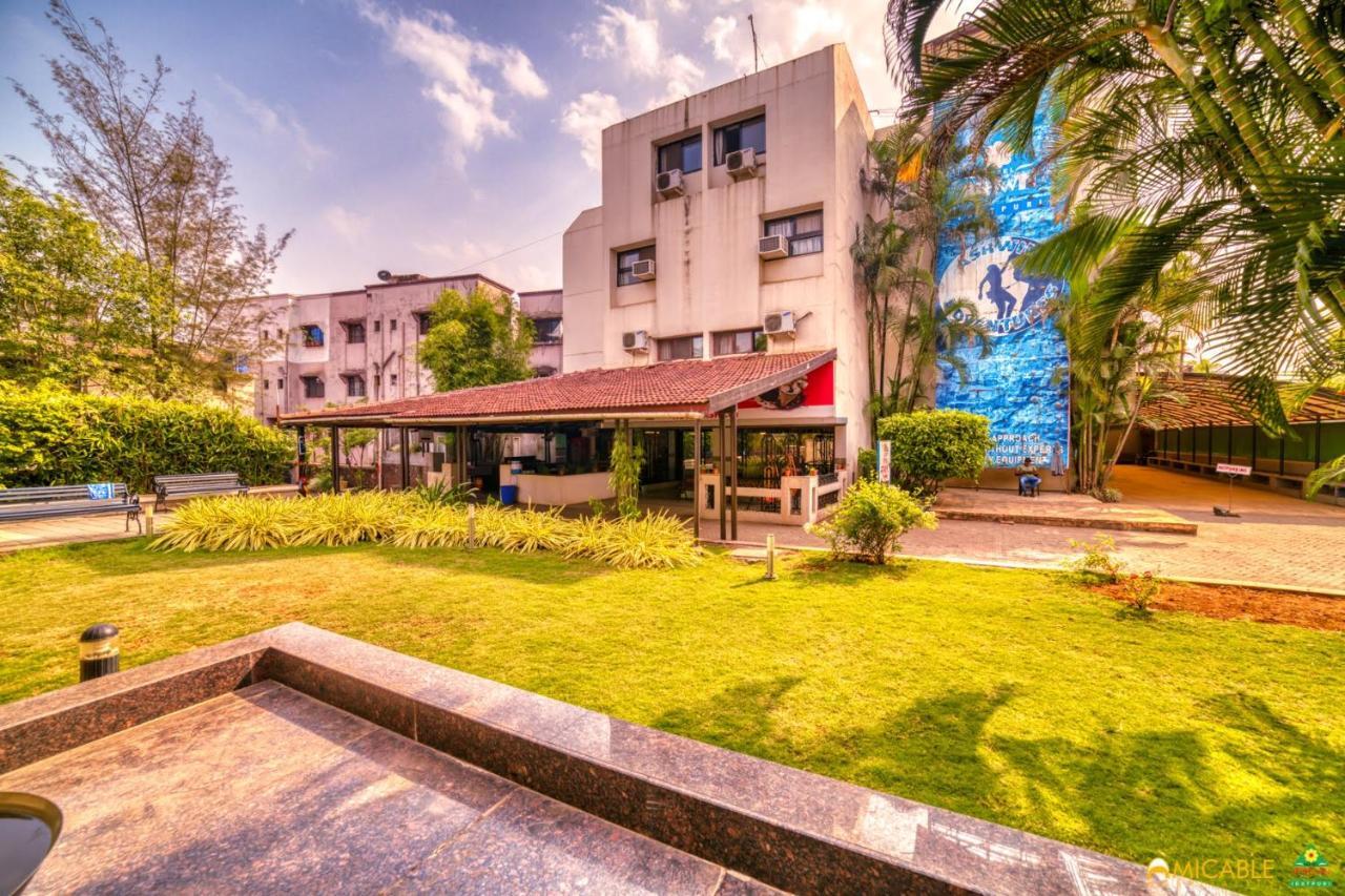 Hotel Ashwin Igatpuri, Pure Veg & Jain Food Екстер'єр фото