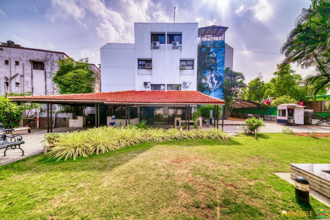 Hotel Ashwin Igatpuri, Pure Veg & Jain Food Екстер'єр фото
